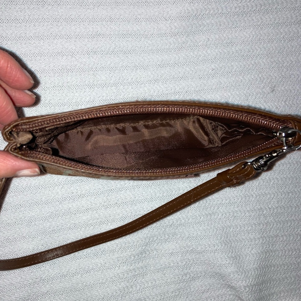 Wristlet - Picture 3 of 4